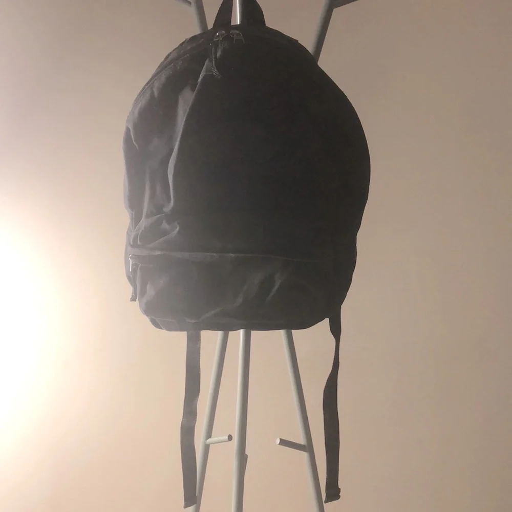 VANS Backpack 🎒 - Picture 3 of 5